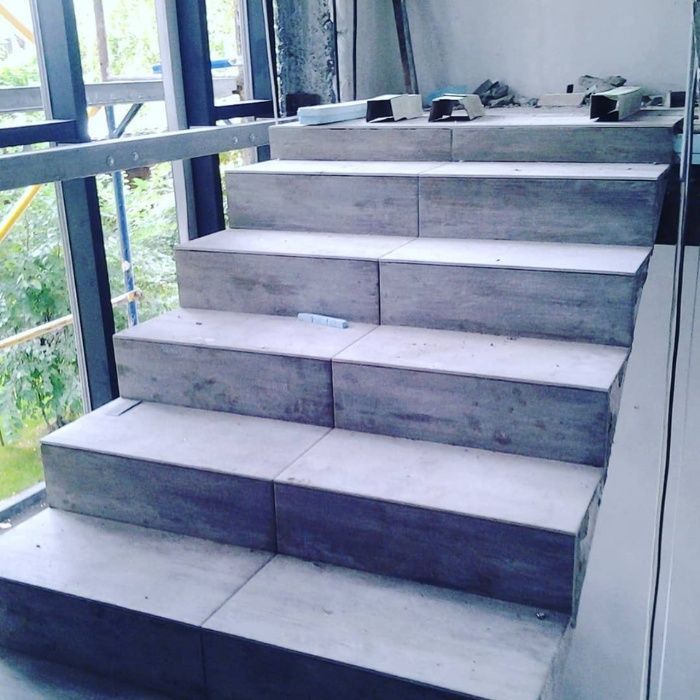 Плиточник, укладка плитки в Харькове