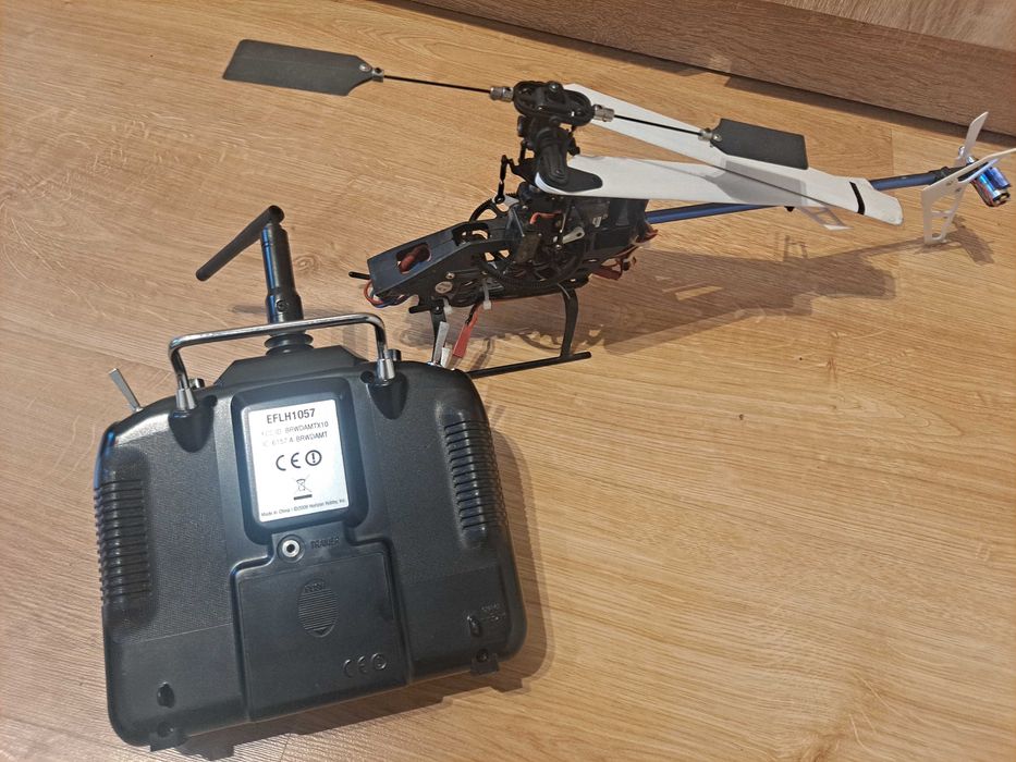 Helikopter RC Blade 230 SR + pilot EFLH1057 6-kanal