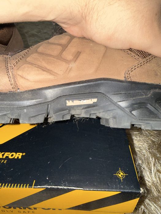 Bota To Work For - Piston