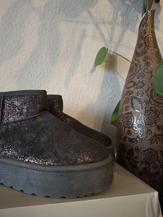 Zimowe botki brokat platforma  38
