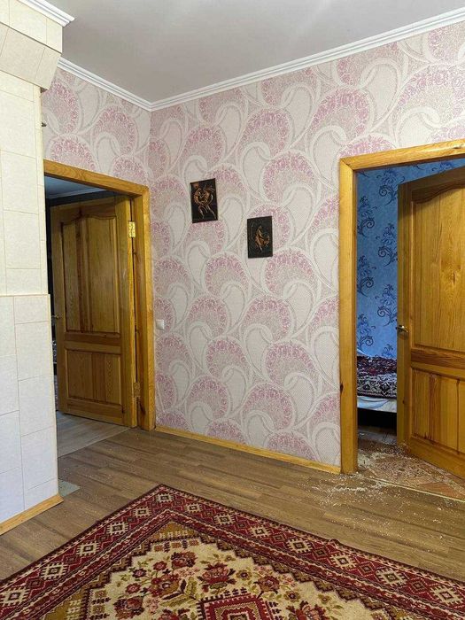 Продаж 1/2 частини будинку в с.Анисів з ремонтом та 7 сотками землі!