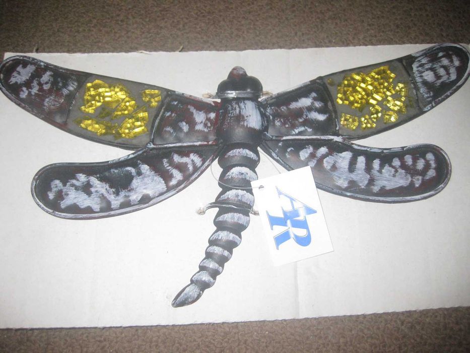 Borboleta Decorativa em Metal/Nova e com Etiqueta!