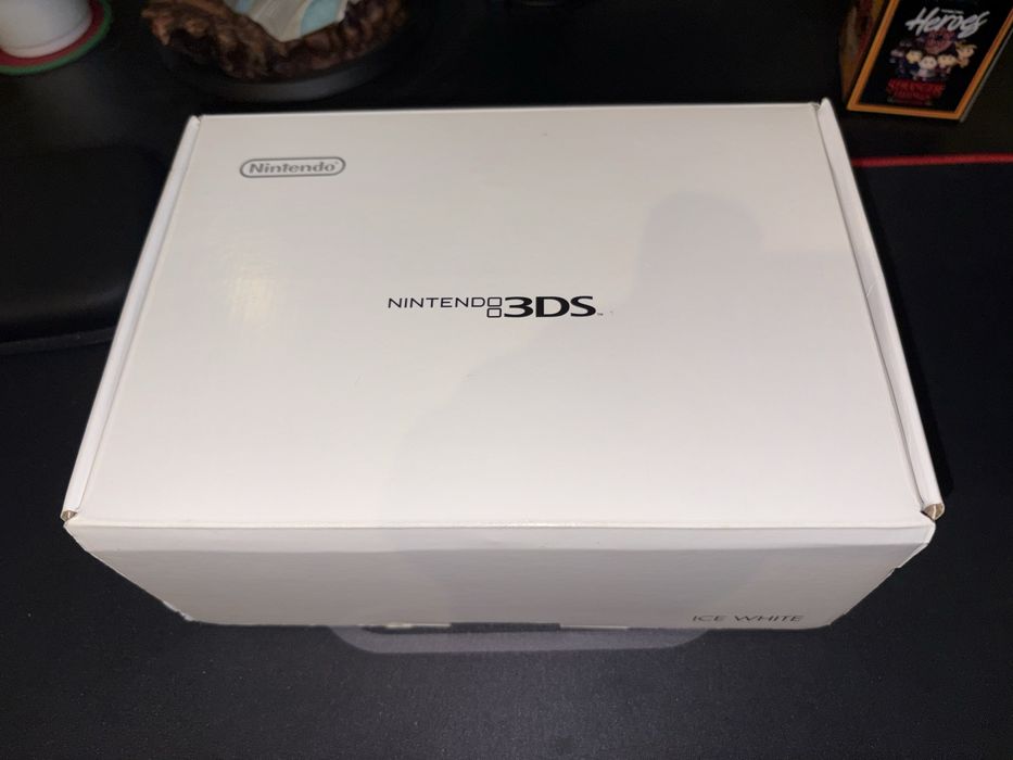 Nintendo 3DS Desbloqueada (Caixa Completa)