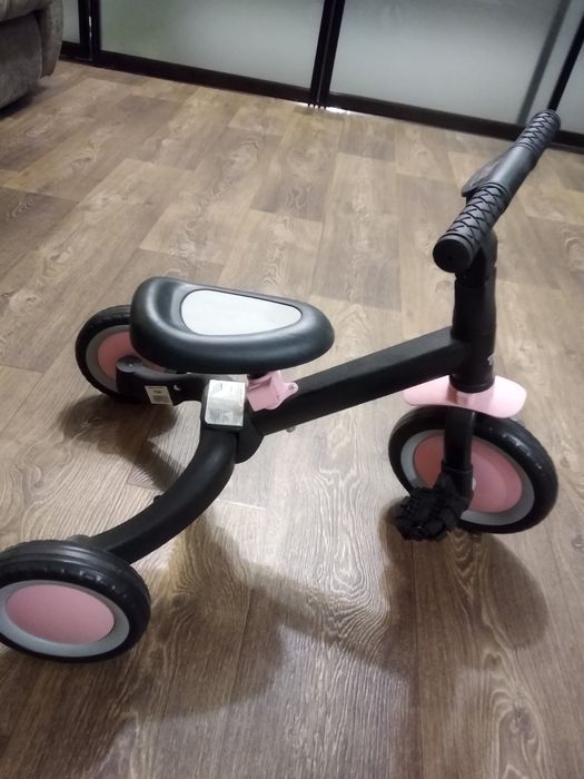 Велосипед Caretero Toyz Fox 2 в 1 беговел