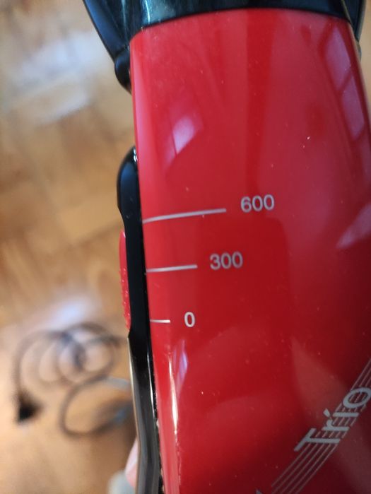 Secador de viagem + escova profissional