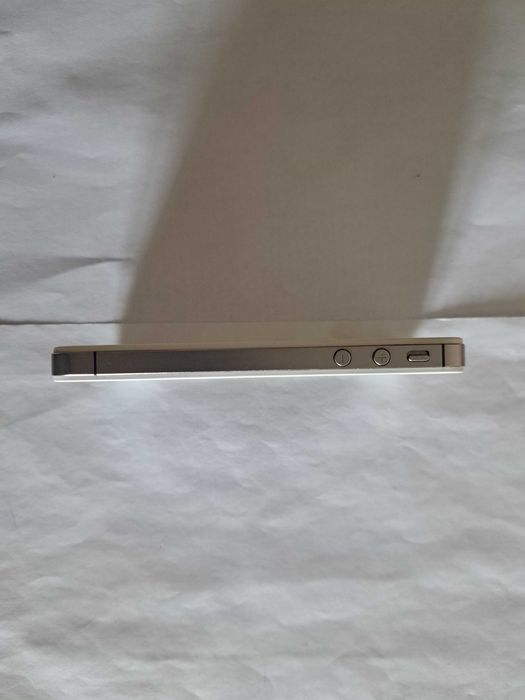 iPod 4s. 64Gb White bypass  б/у.
