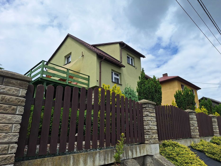 ZAMIANA 3 osobne wejścia 3 osobne mieszkania 2 tarasy