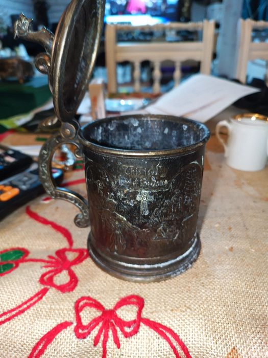 Kufel z brązu Hamlet pierwsza połowa XXw.