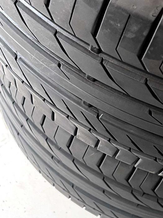 Pneus Continental ContiSportContact 5 - 255/40/20 - Como NOVOS