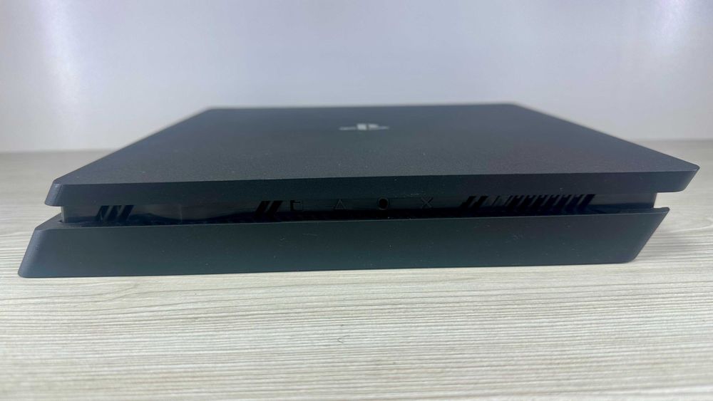 Konsola Sony PlayStation 4 slim 1 TB czarny
