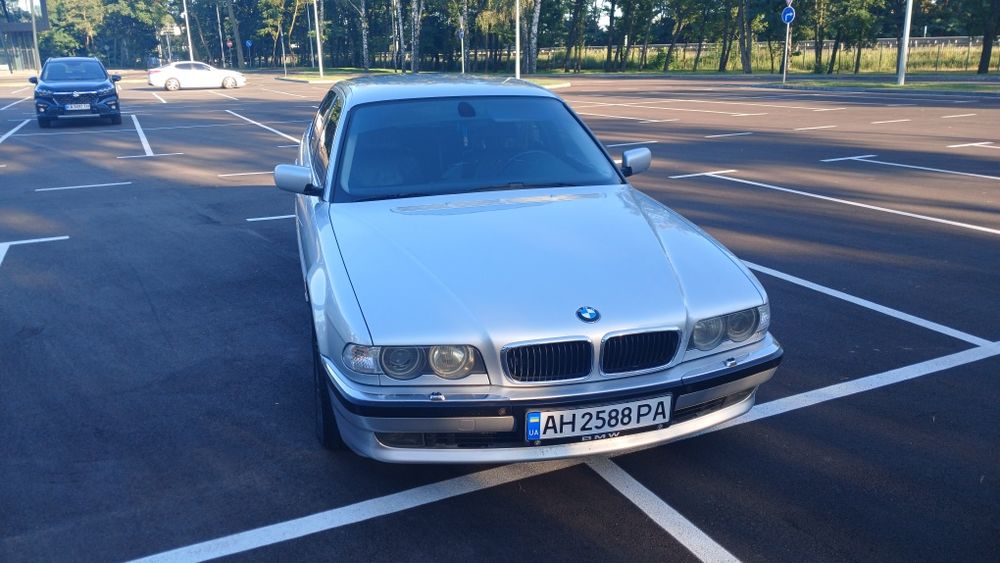 Продам BMW E38 730 M57