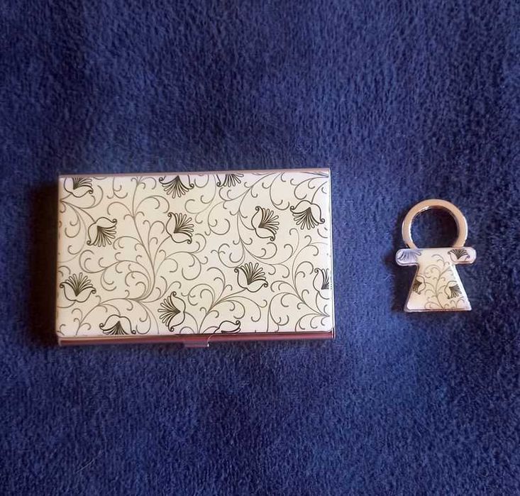 Zestaw upominkowy: Wizytownik + Brelok