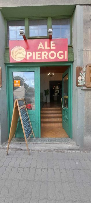 Sprzedam gotowy biznrs gastronomiczny (Sp.zo.o od 2013r)-Rzeszów. jagiellońska 16/1.