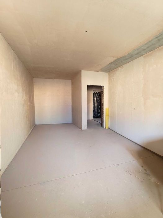 Продам квартиру в Хлебодарском в новом кирпичном доме, средний этаж