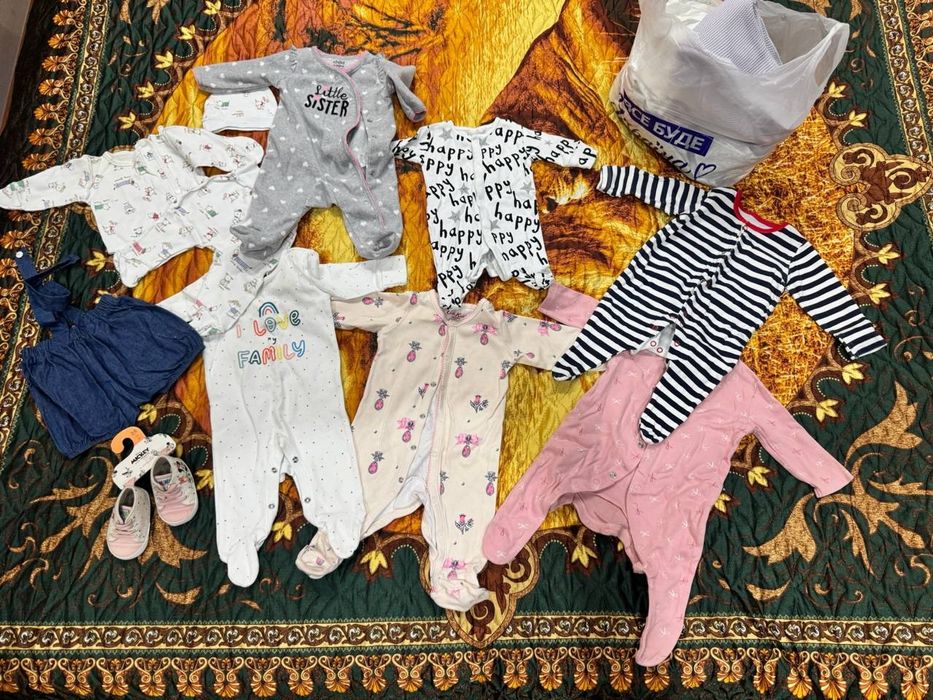 Пакет дитячих речей для дівчинки 0–9 місяців