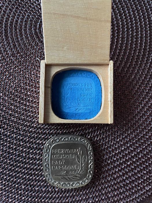 Medal Odznaczenie PRL Zasługi dla miasta Tarnowa