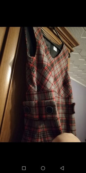 Sukienka elegancka w kratę Grey Wolf rozm 40