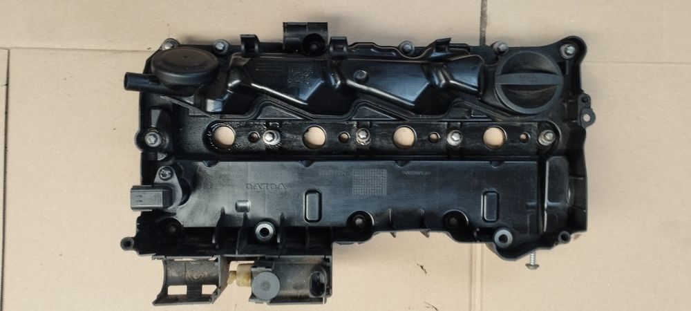 Pokrywa zaworów Volvo V40 V60 S60 XC90 d2 d3 d4 d5