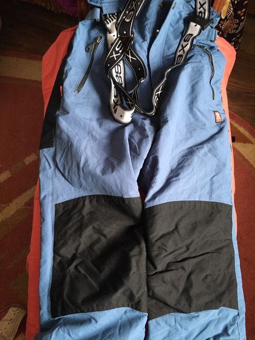 Лыжные штаны, шапка