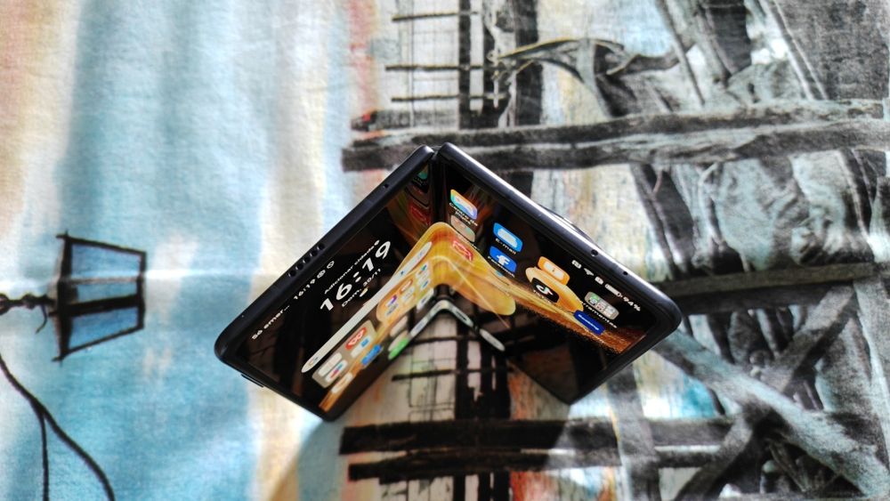 Honor Magic V3 (12/512) - Dobrável 7.92" | Finíssimo