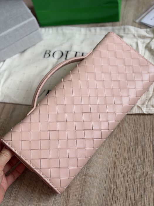 Клатч Bottega Veneta Andiamo