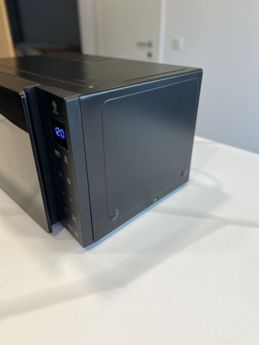 MICRO-ONDAS LG de 25L, 1000W com Grill