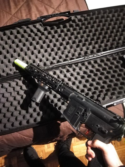 Replica de Airsoft com upgrades