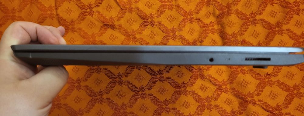 Продам Lenovo V17-IIL Core i5 10gen