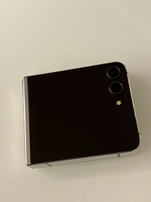 Samsung Galaxy  Z Flip5