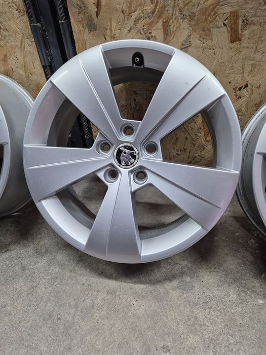 Диски 5*112, R17, Scoda