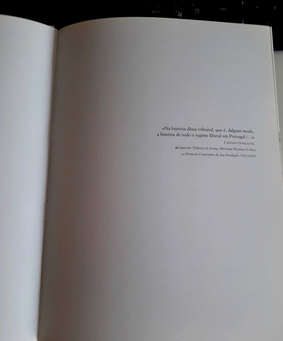 Livro Dois Séculos e Quatro Regimes de Memórias - STJ em Portugal