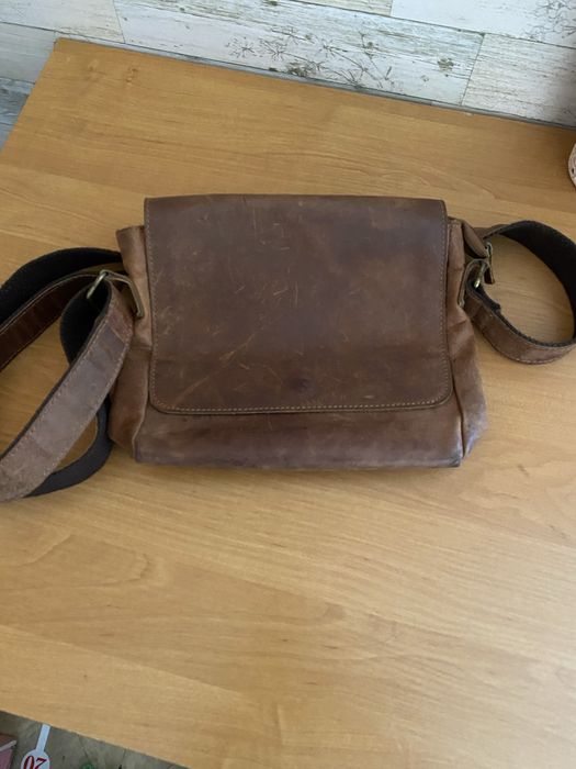 Шкіряна фірмова сумка