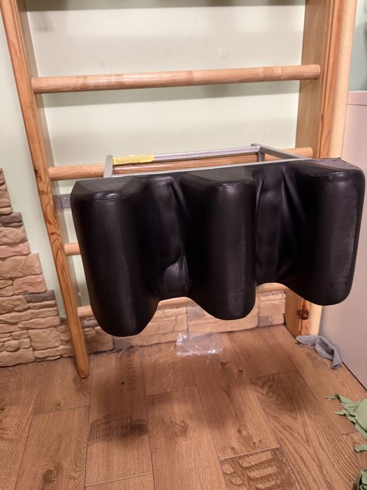 Коліноупор для шведської стінки для людей з інвалідністю