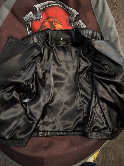 Жіноча шкіряна куртка Sodero