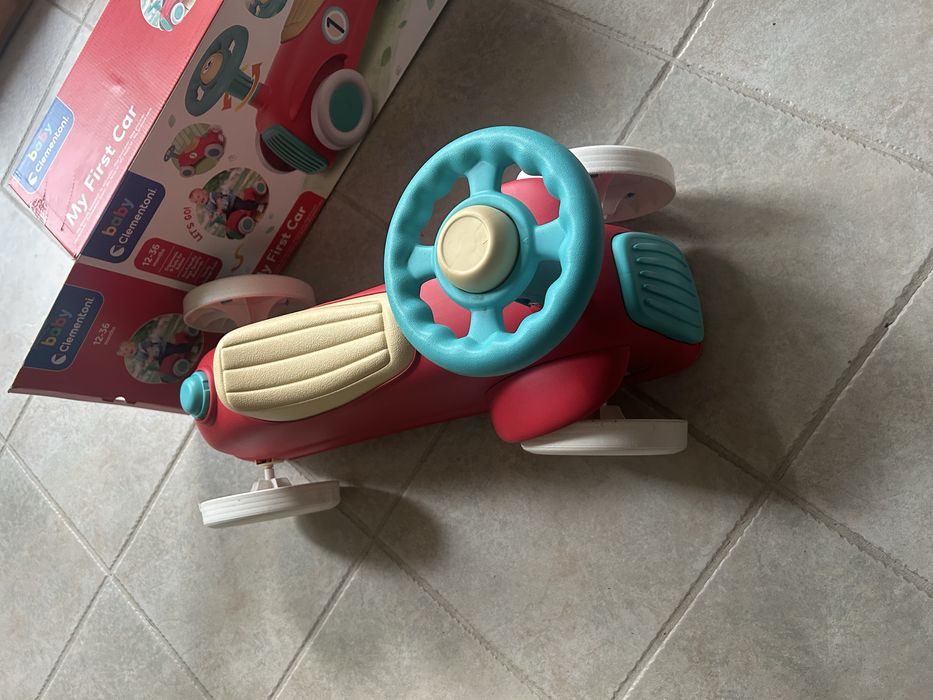 Zabawka samochodzik (Clementoni My First Car)