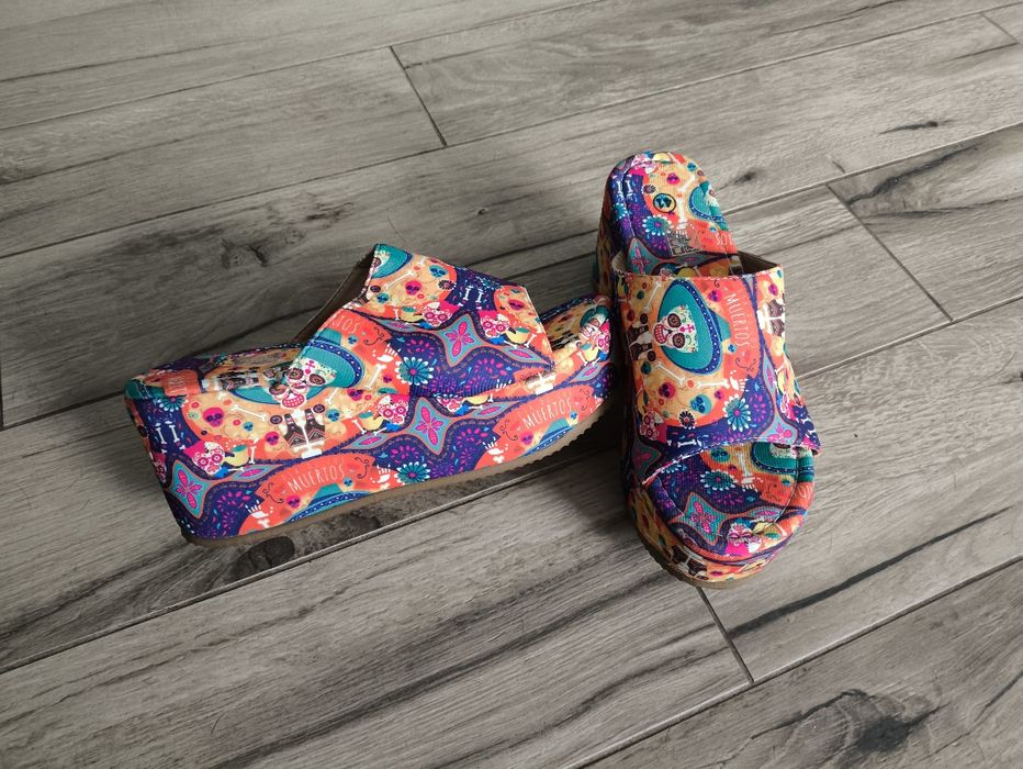 Klapki na koturnie nowe 41