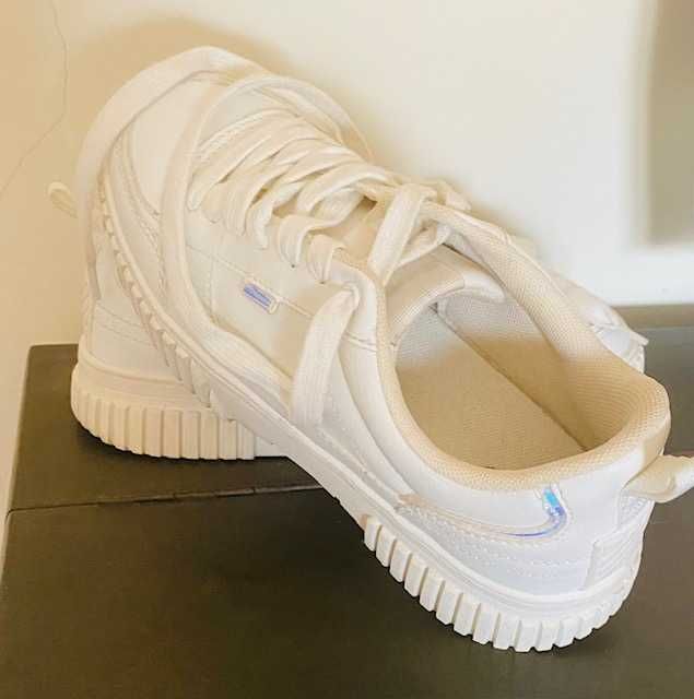 Ténis Zara Casual brancos. Desportivos !