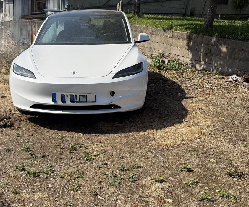 Salvado Tesla model  3 Higlhand   Standart nacional  com 30000km