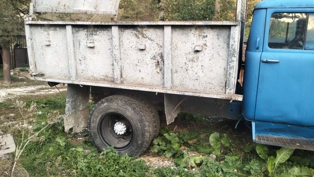 Продається Зіл на повному ходу