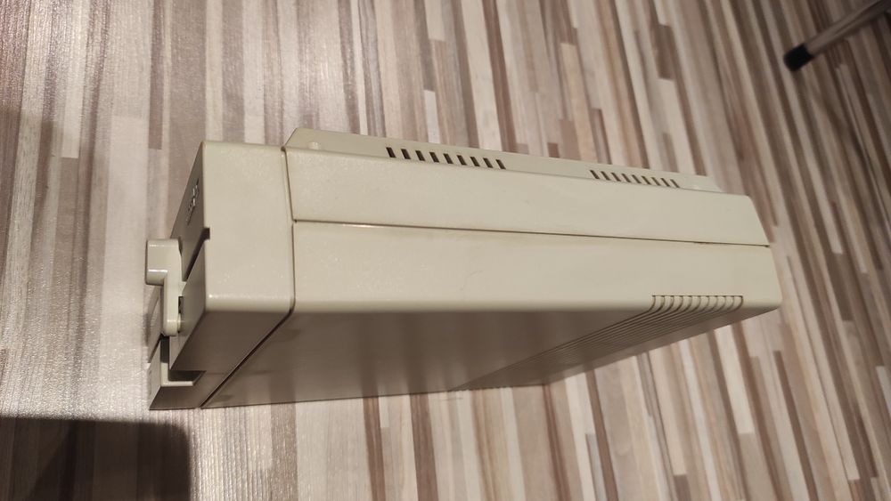 Stacja dyskietek Commodore 1541 II w Kartonie