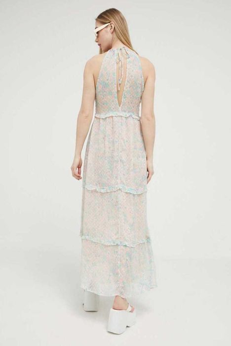 Сукня Superdry. розмір XL. Дихаюча, невагома тканина, приємна до тіла.