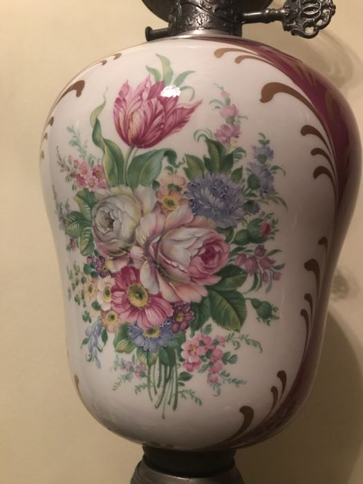 Porcelana Francesa com apliques de luz
