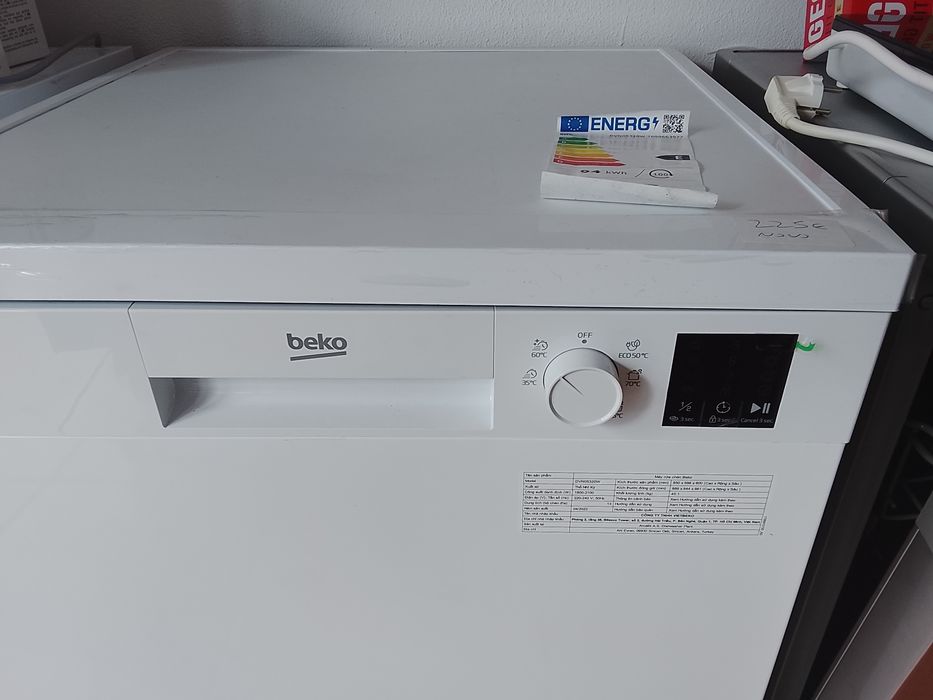 Máquina Lavar Louça BEKO (Artigo Novo c/ Pequeno Defeito Estético)