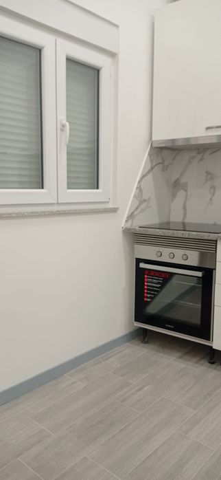 Casa T0+1 em Coimbrões/Devesas