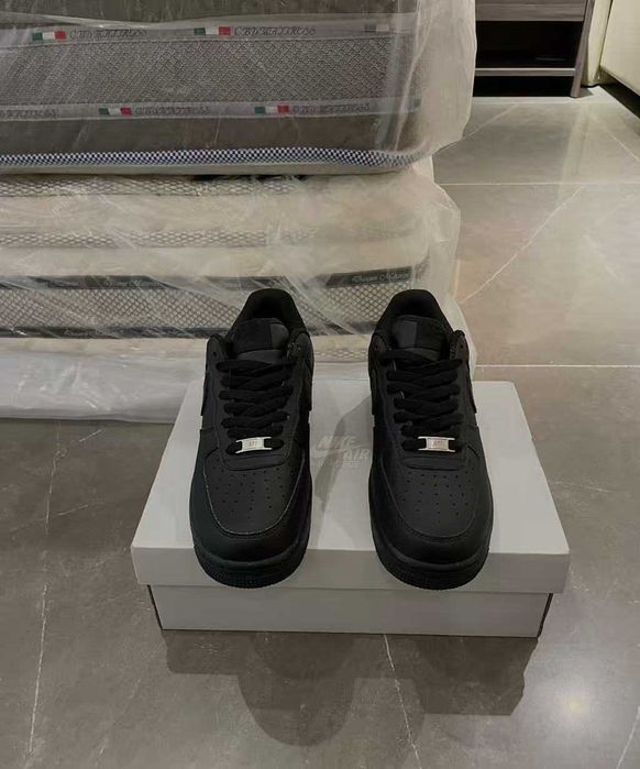 Nike_Air_Force_1_Czarny 43