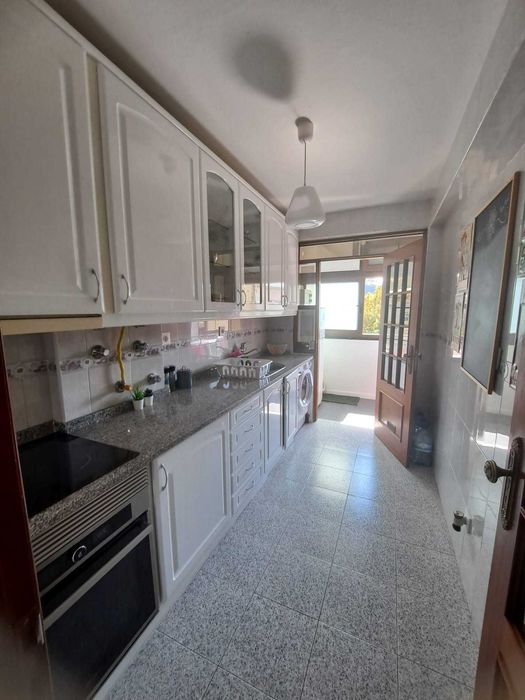 Quarto próximo "palácio cristal" e das faculdades