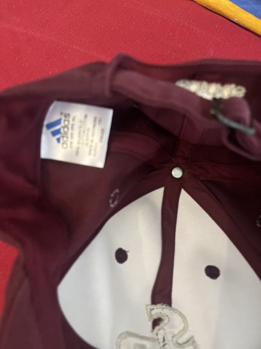 2 Bonés Adidas Benfica e Federer