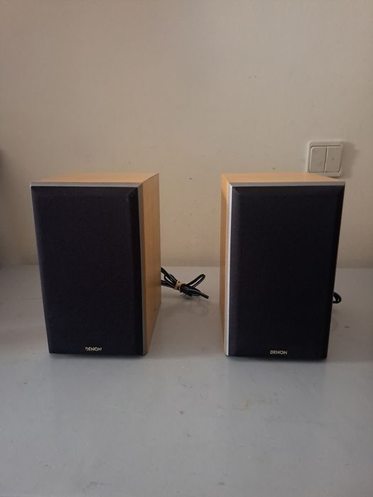 Vendo colunas  de som da marca Denon, modelo SC-M5K, fabricada pela Mission na Inglaterra.