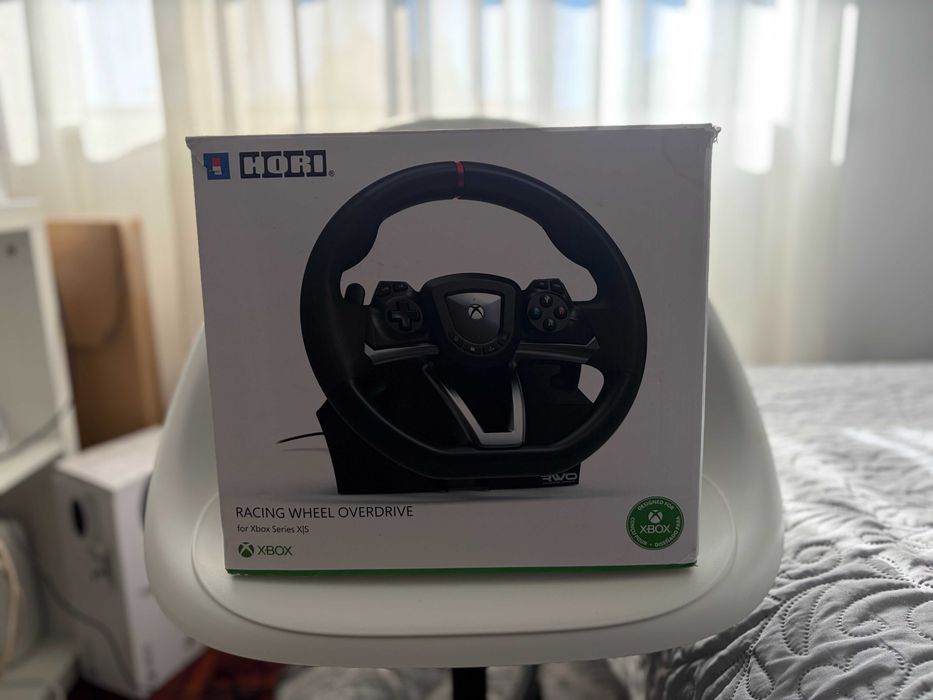 Volante Hori Racing Wheel Overdrive (Xbox Series / PC) – C/Novo