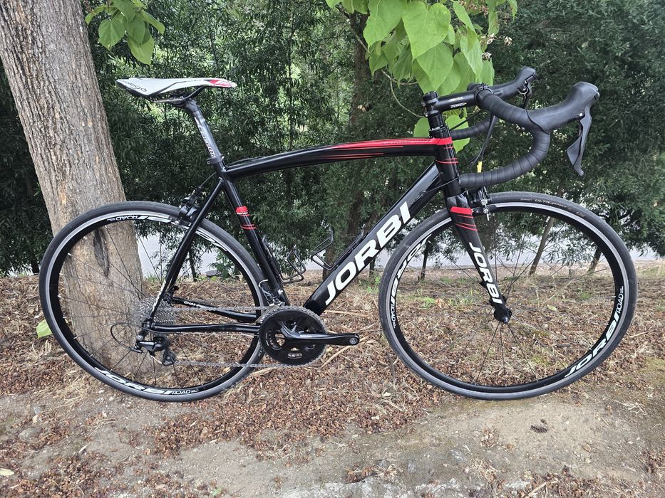 Bicicleta de estrada L 11x2v 105 semi nova